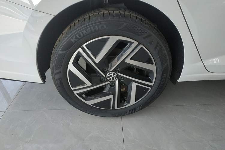 Used Volkswagen Sagitar 2025 300TSI DSG Flyover Edition
