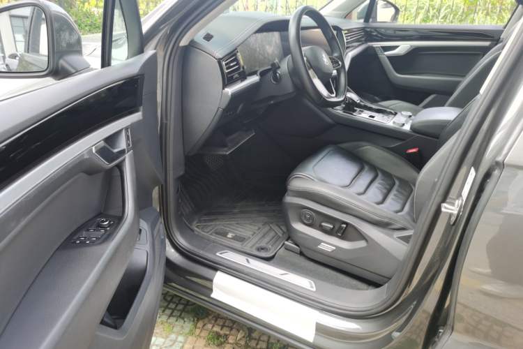 Used Volkswagen Touareg 2021 2.0 TSI Ruiyi Edition