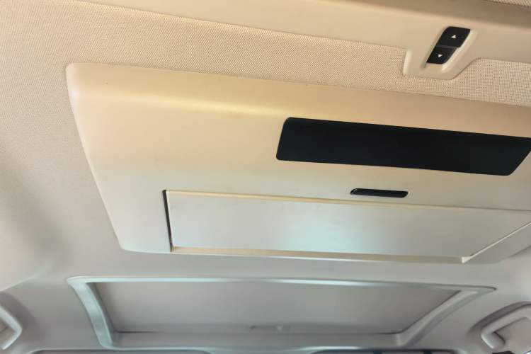 Used Toyota SIENNA 2015 3.5L Four-Wheel Drive L