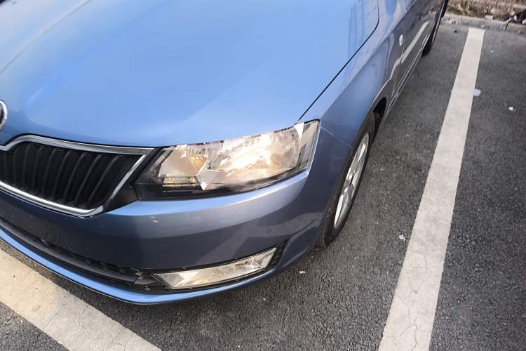 Used Skoda Rapid Spaceback 2014 1.6L Manual Enjoyment Edition