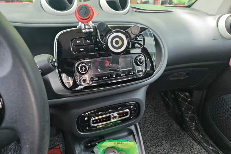Used smart fortwo 2018 1.0L 52kW Hardtop Dynamic Version China V