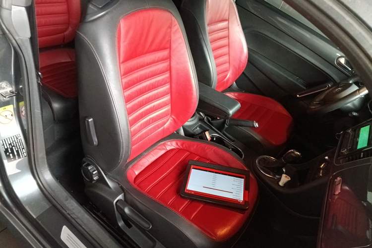 Used Volkswagen Beetle 2013 1.4 TSI Comfort Model
