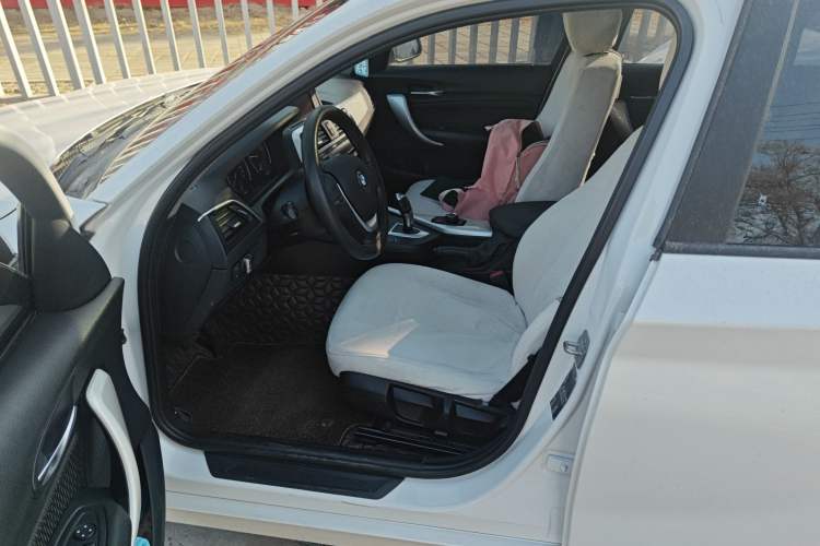 Used BMW 1 Series 2018 118i Leading Model Driver Seat