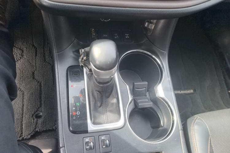Used Toyota Highlander 2021 2.0T Four-Wheel Drive Luxury Edition 7 Seats Gear Lever