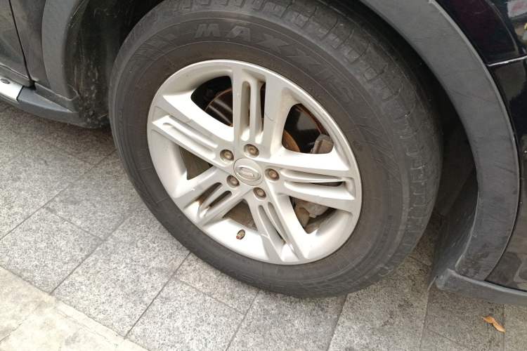 Used GAC Trumpchi GS5 2014 2.0L Automatic Two-Wheel Drive Deluxe Edition Right Front Wheel Hub