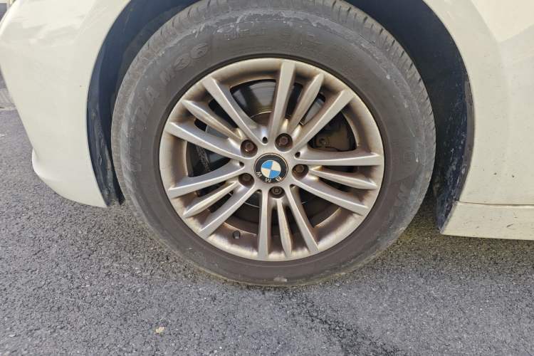 Used BMW 3 Series 2013 320Li Fashion Model Exterior 4