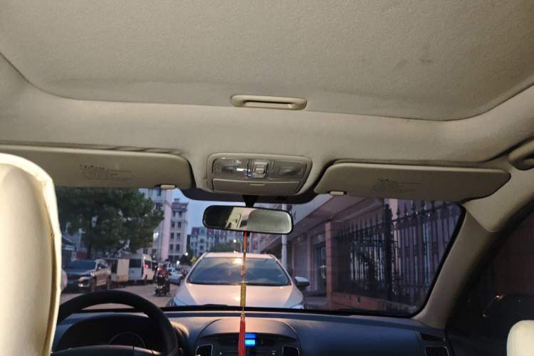 Used Hyundai Celesta 2011 1.6L Manual Luxury Model