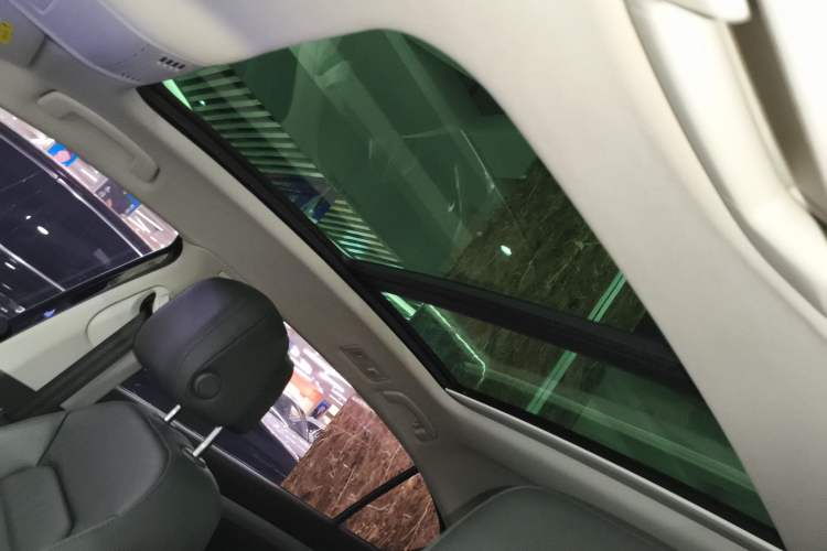 Used Volkswagen Magotan 2019 330TSI DSG Leading Model China VI Standard
