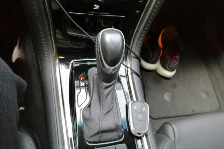 Used Cadillac ATS-L 2017 28T Tech Edition Gear Lever