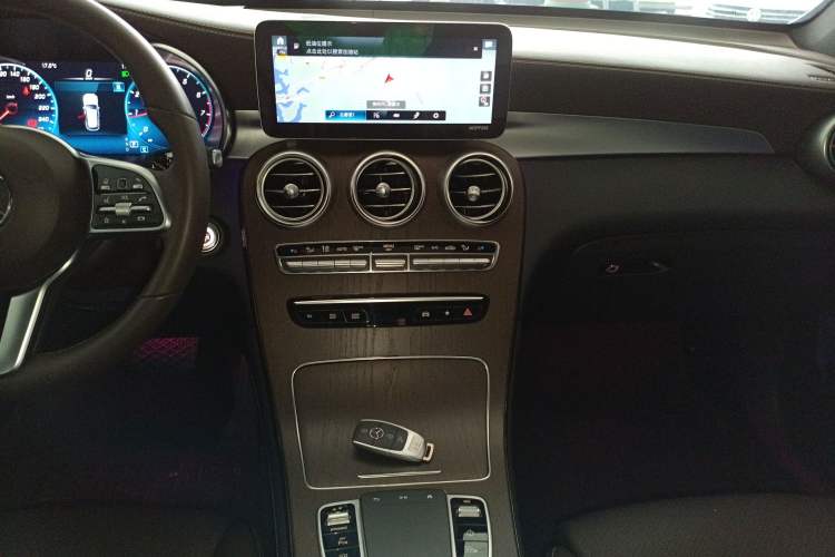 Used Mercedes-Benz GLC 2020 GLC 260 L 4MATIC Luxury Model