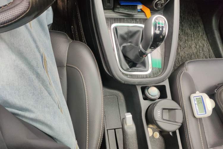 Used SWM X7 2016 1.8L Manual Luxury Edition 7 Seats