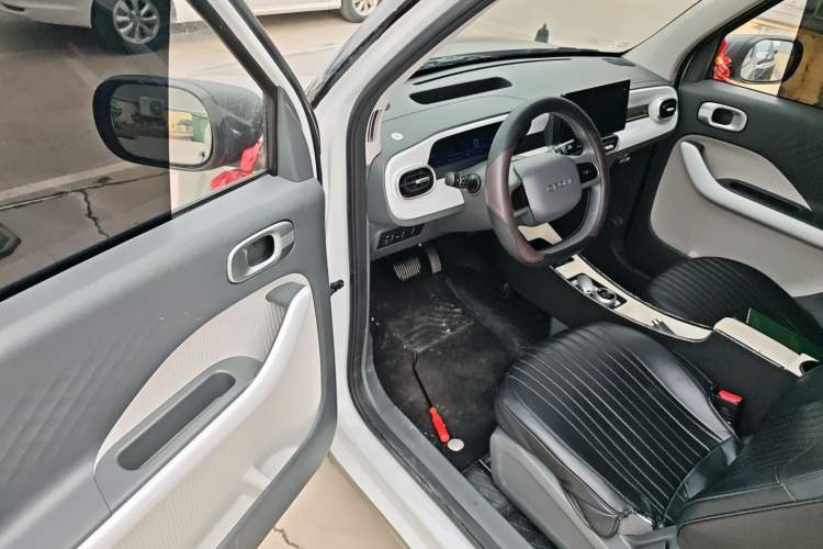 Used Geely Galaxy Panda 2025 210 km – Yuanqi Bear
