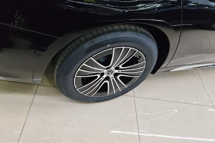 Used Mercedes-Benz E-Class 2026 E 260 L
