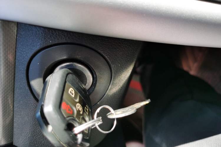 Used Ford Edge 2012 2.0T Elite Sunroof Edition Vehicle Key