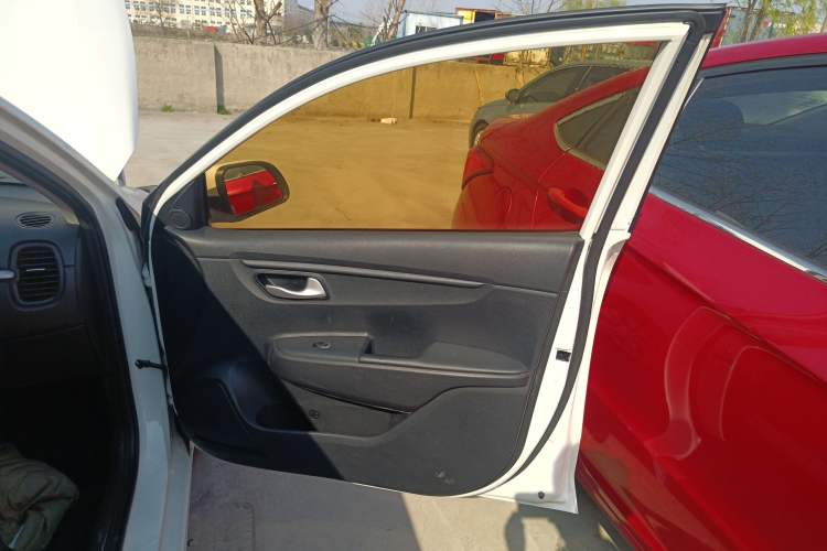 Used Kia K2 2017 Sedan 1.4L Automatic GLS