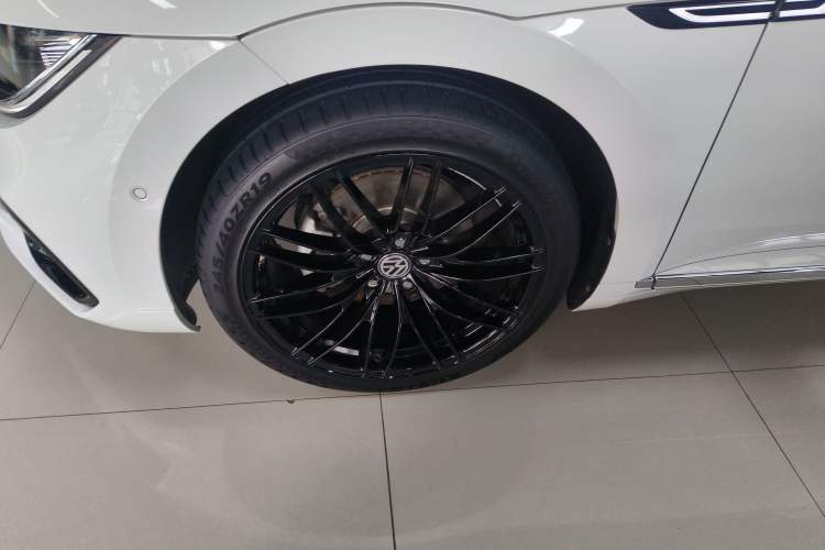 Used Volkswagen FAW-Volkswagen CC 2021 330TSI Launch Edition Left Front Wheel Hub