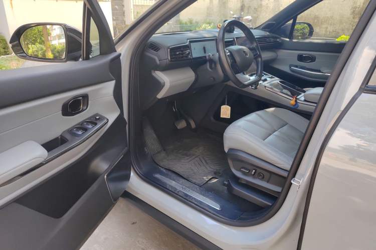 Used Nio ES8 2022 75 kWh Six-Seater Version Driver Seat