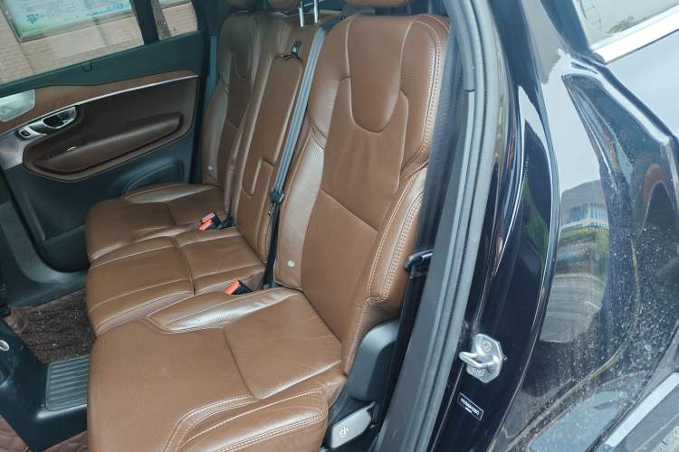 Used Volvo XC90 New Energy 2019 E-Drive Hybrid T8 Prestige 7-Seater China VI Standard Left Rear Seat