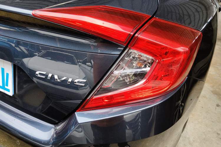 Used Honda Civic 2016 220TURBO Manual Luxury Edition
