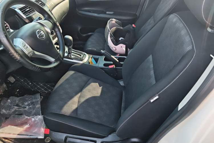 Used Nissan Tiida 2021 1.6L CVT Cool Edition
