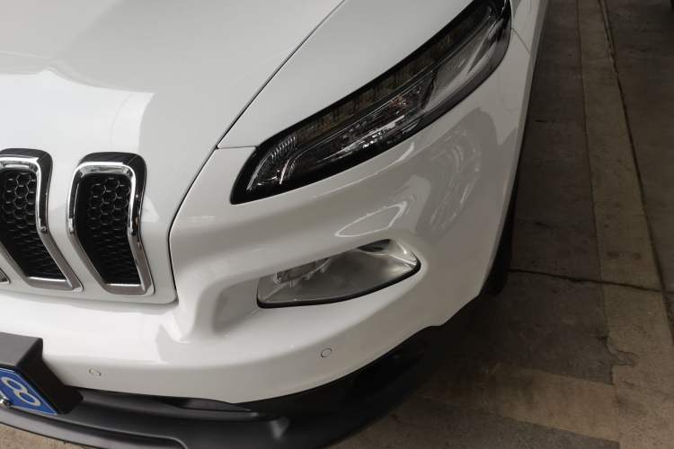 Used Jeep Cherokee 2016 2.4L Leading Edition
