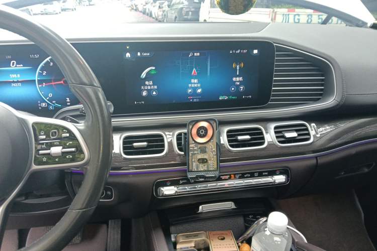 Used Mercedes-Benz GLE 2020 Restyled GLE 350 4MATIC Fashion Edition Audio And AC Panel