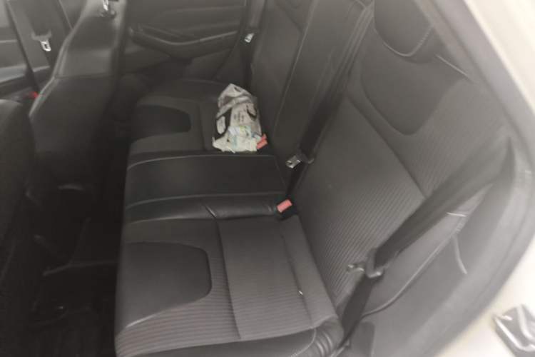 Used Ford Focus 2012 Sedan 1.6L Automatic Fashion Edition