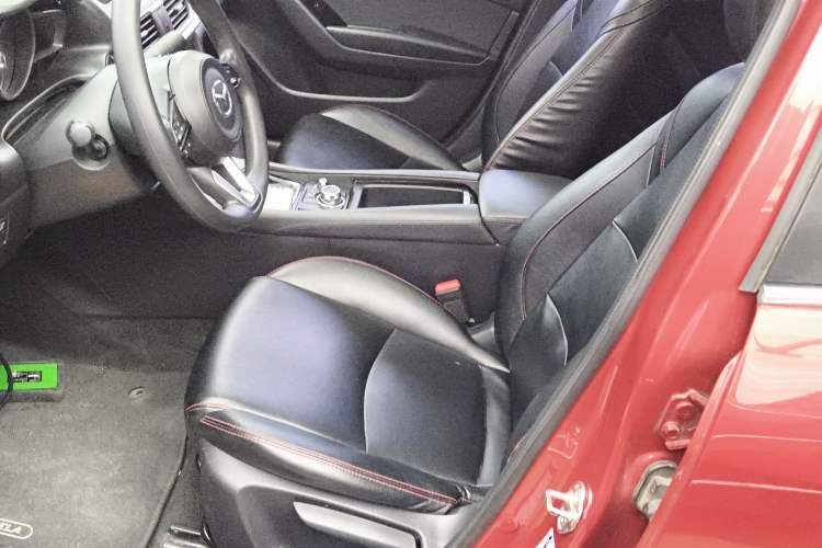 Used Mazda Mazda 3 Axela 2017 Sedan 1.5L Automatic Luxury Model Emission Standard China V
