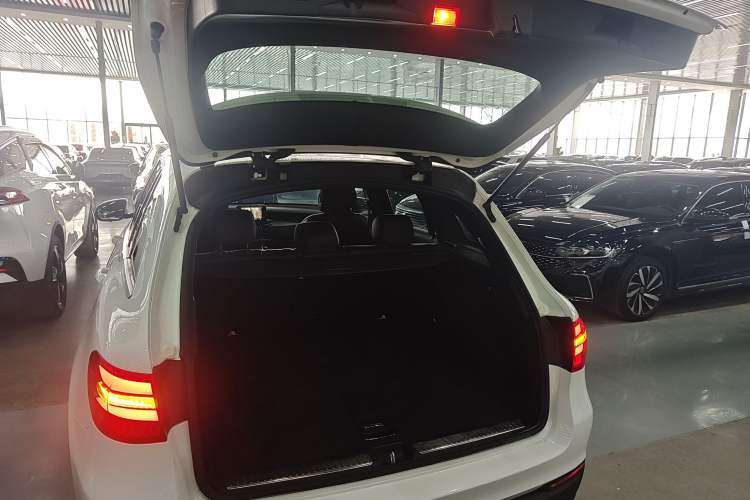 Used Mercedes-Benz GLC 2017 GLC 200 4MATIC
