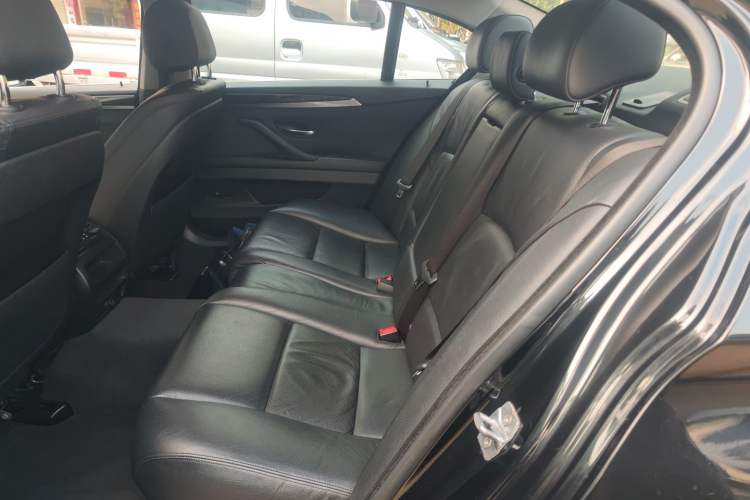 Used BMW 5 Series 2014 525Li Leading Model
