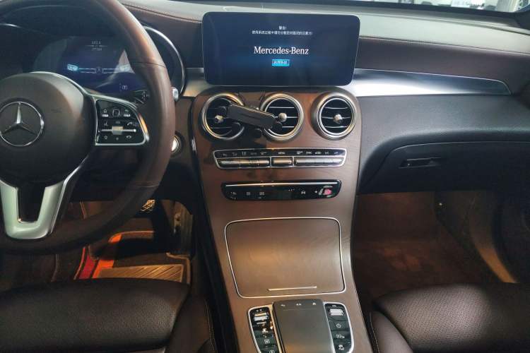 Used Mercedes-Benz GLC 2020 GLC 260 L 4MATIC Luxury Model