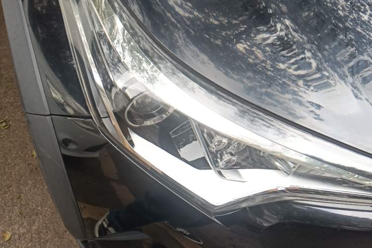 Used Toyota C-HR 2018 2.0L Coolway Leading Edition China V Standard Right Front Headlight