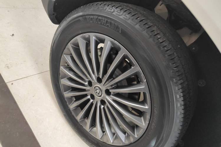 Used CHANGAN CS95 2021 2.0T Four-Wheel Drive Luxury Version
