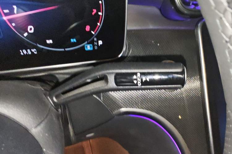 Used Mercedes-Benz C-Class 2025 Facelift C 260 L Sport Edition Gear Lever