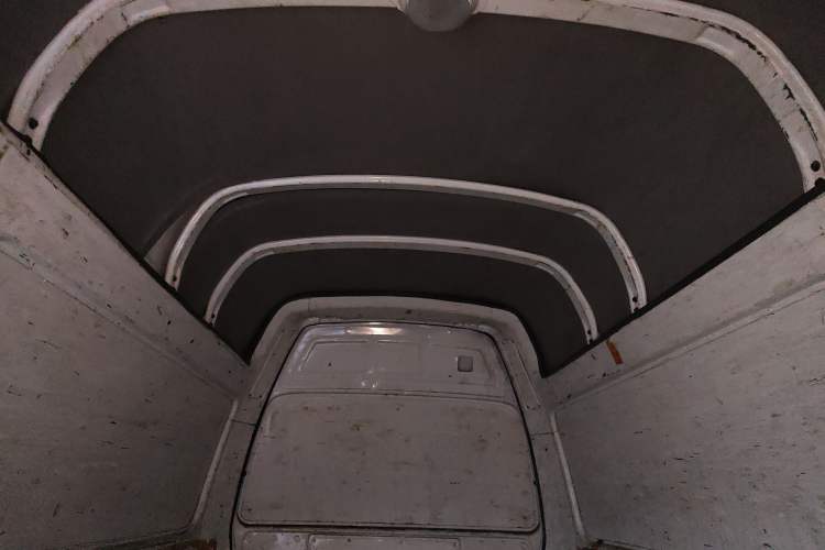 Used Jinbei Hiace 2020 2.0L Xiangyun Series Luxury Van High Roof China VI Standard Model 1TZS
