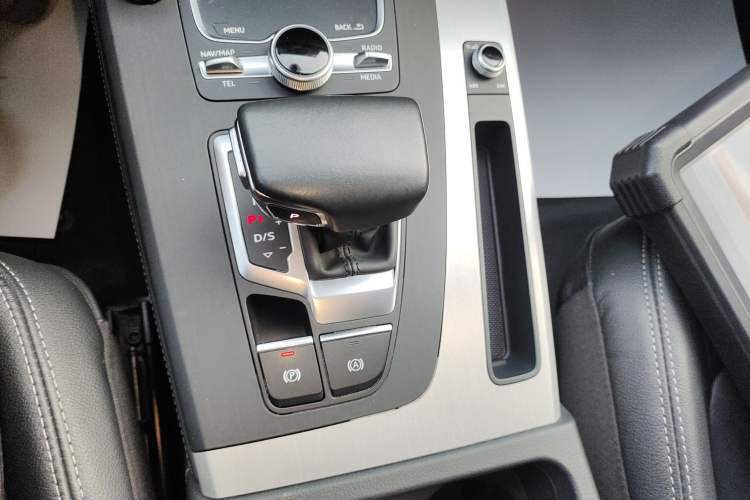 Used Audi Q5L 2020 Updated 40 TFSI Prestige Fashion Edition