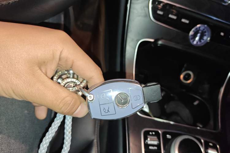 Used Mercedes-Benz C-Class 2015 C 200 L Sport Edition
