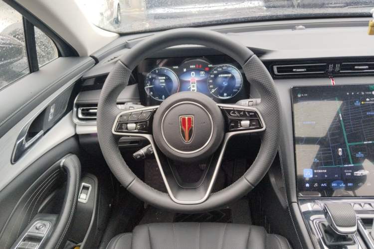 Used Hongqi H5 2025 2.0T Automatic Flag Edition – 500 000 Units Commemorative Version Steering Wheel