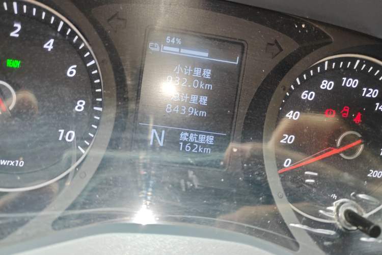 Used Wuling Yangguang 2024 300KM Comfort Version Passenger Van 75kW
