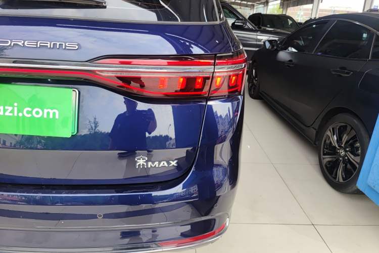 Used BYD Song MAX New Energy 2022 DM-i 105KM Prestige Model Right Rear Taillight