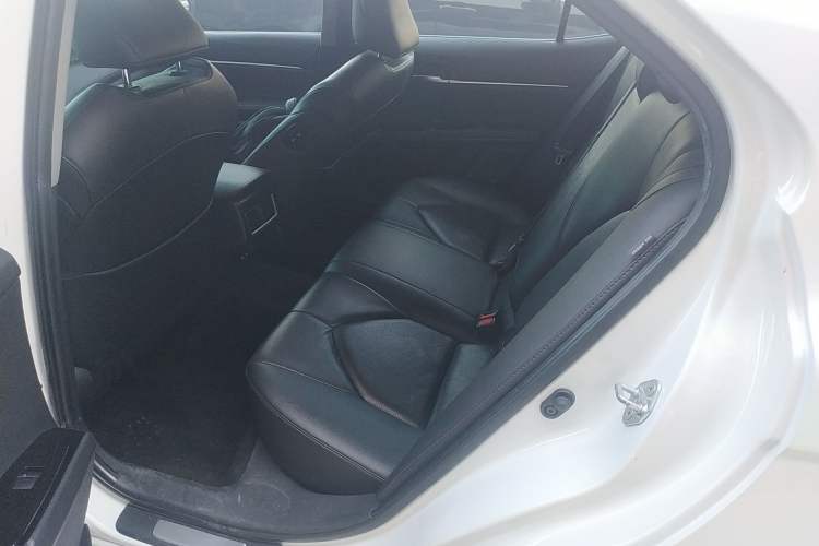 Used Toyota Camry 2021 2.0G Luxury Edition