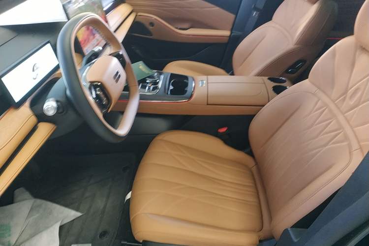 Used Geely Galaxy 8 2025 130km EM-i Flagship Edition
