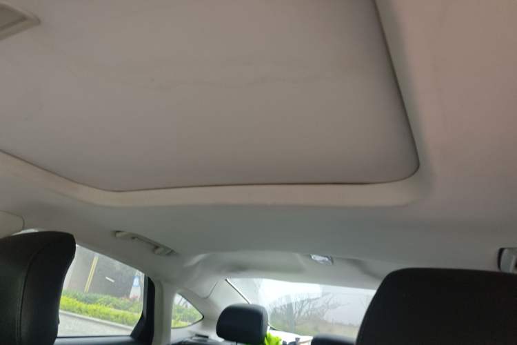 Used Ford Mondeo 2013 2.0L GTDi 200 Luxury Model Headliner