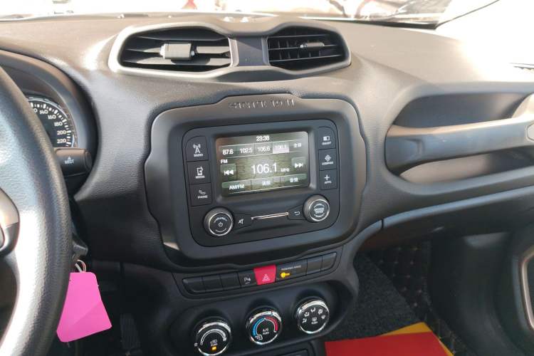 Used Jeep Renegade 2017 180T Automatic High-Energy Version
