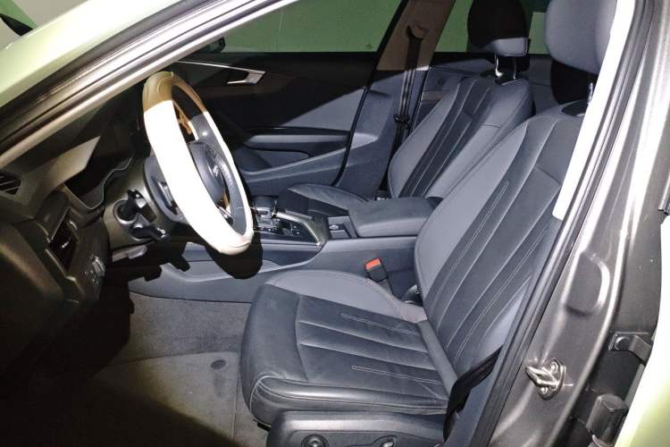 Used Audi A4 2021 allroad quattro Explorer