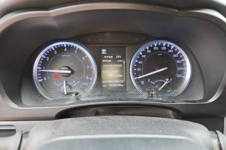 Used Toyota Highlander 2018 2.0T Four-Wheel Drive Luxury Version 7 Seats China VI Standard