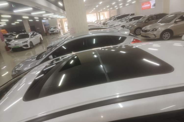 Used Honda Jade 2020 1.8L automatic Comfort version Roof