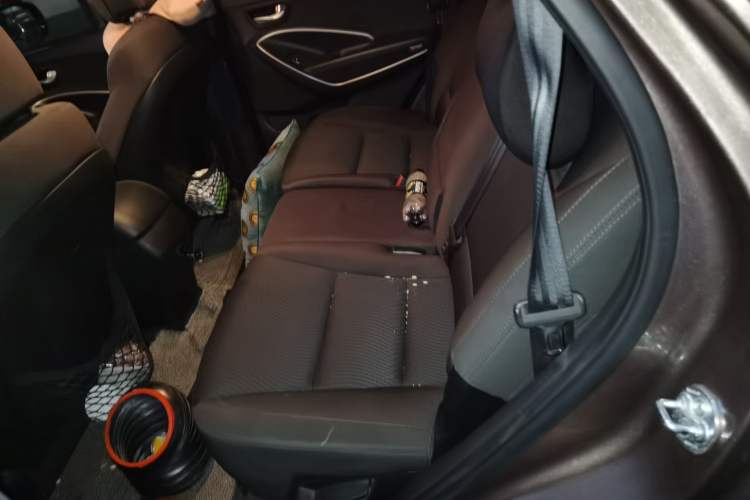 Used Hyundai Santa Fe 2013 2.4L Automatic 2WD Comfort Edition Left Rear Seat