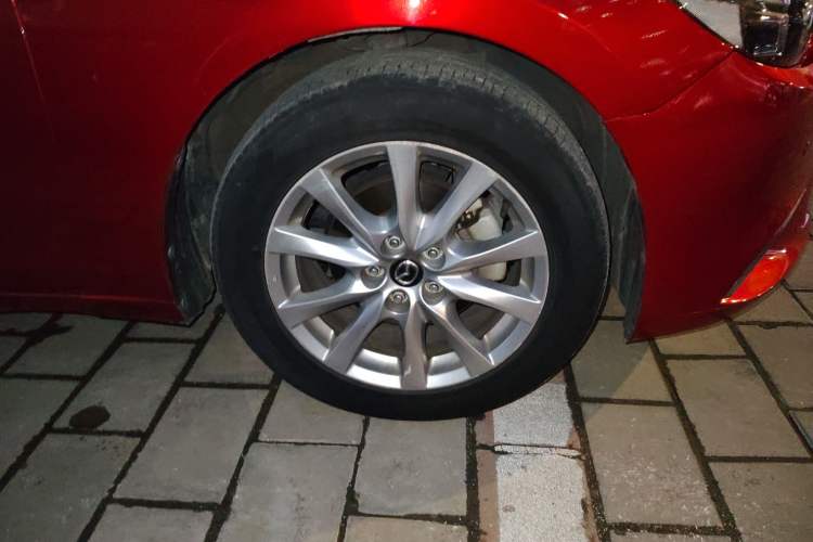 Used Mazda Atenza 2017 2.0L Blue Sky Luxury Edition
