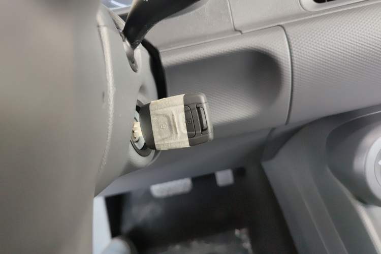 Used Wuling Hongguang New Energy 2024 All-Electric Model 300KM Practical Version
